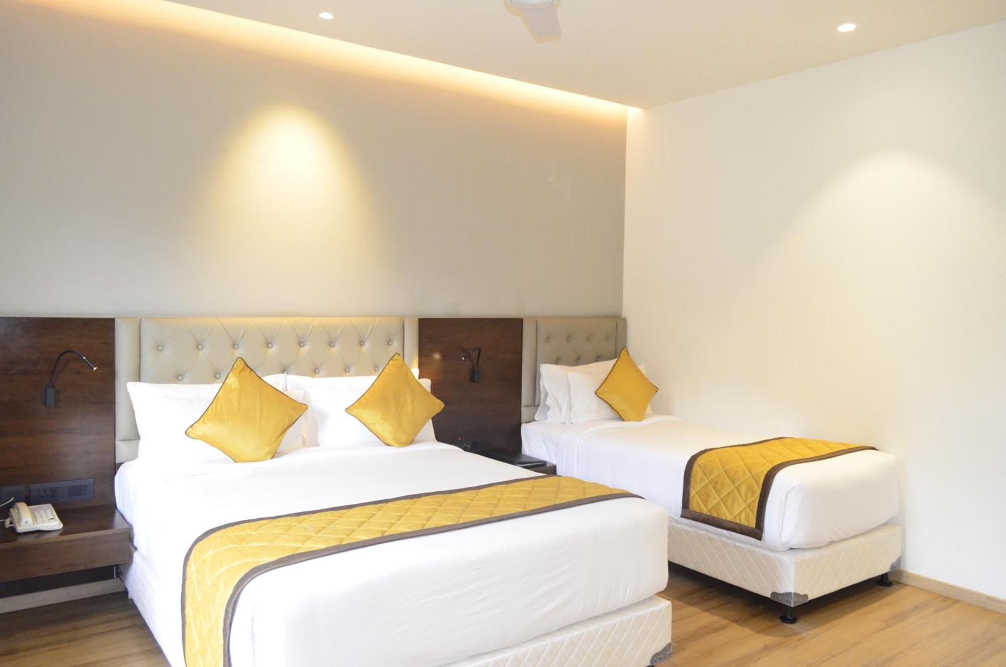 The Aurum Subrahmanya ภายนอก รูปภาพ